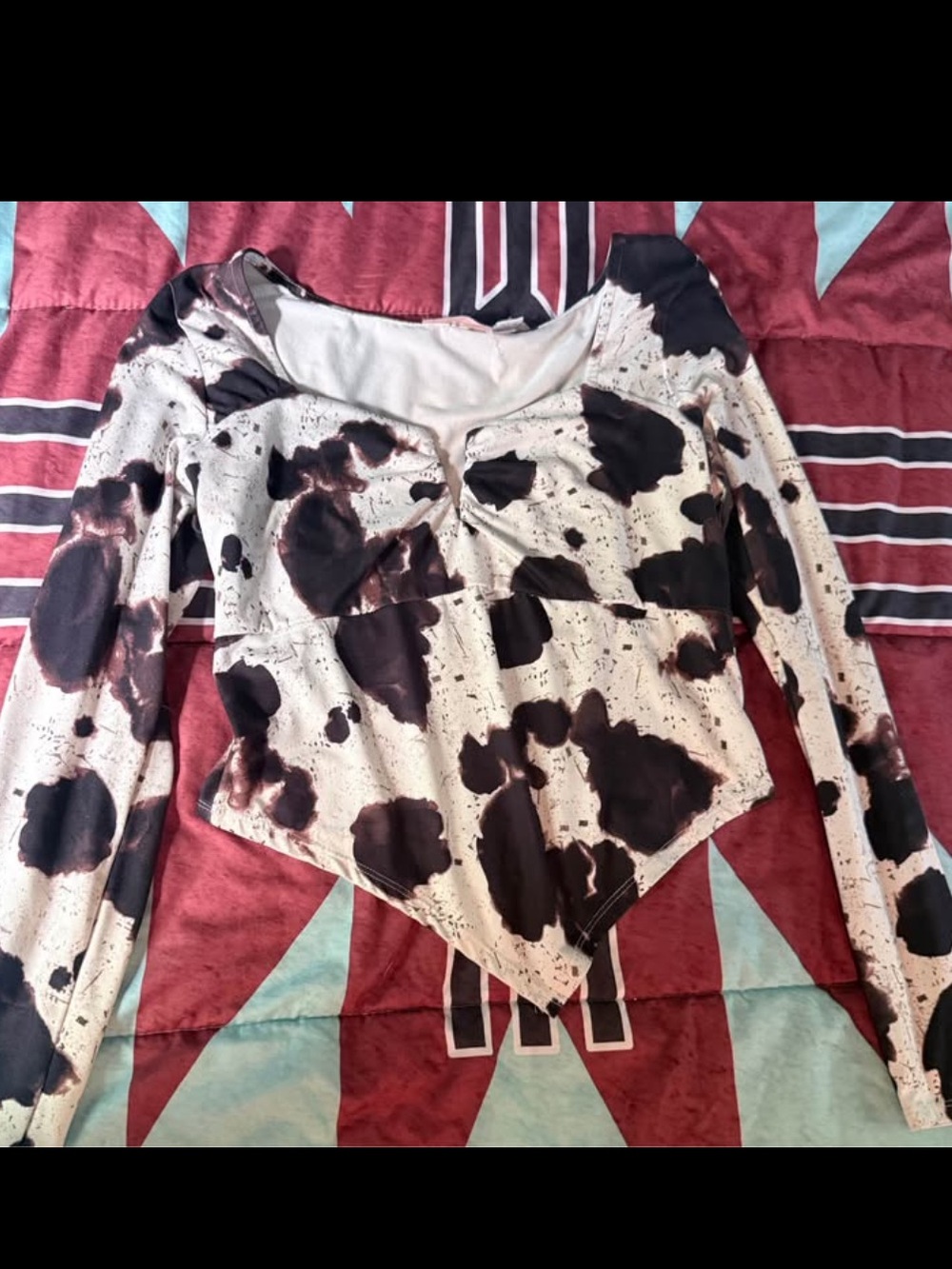 Cow-Print Long Sleeve Pointed Hem Top - Black on Cream